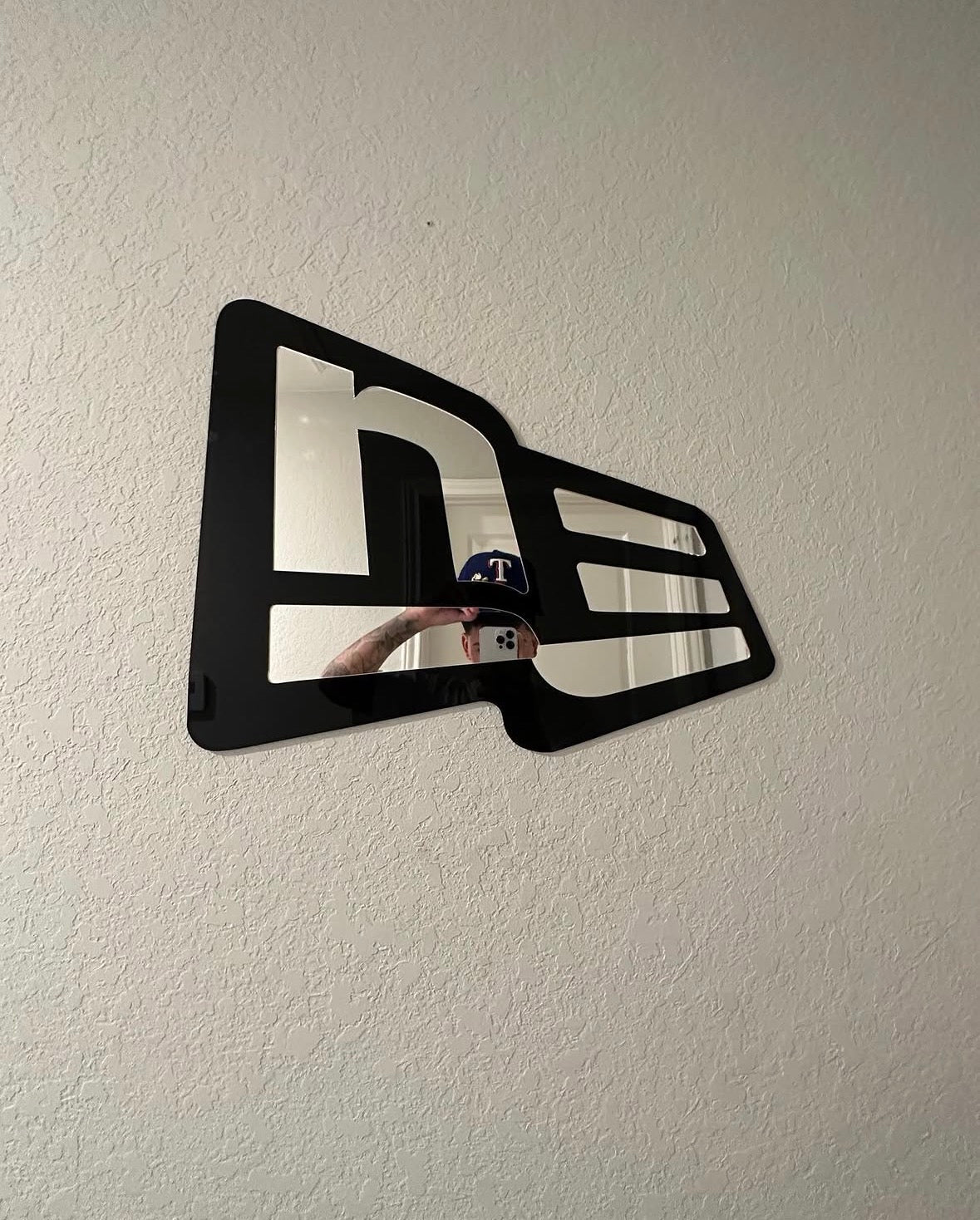 Era Mirror